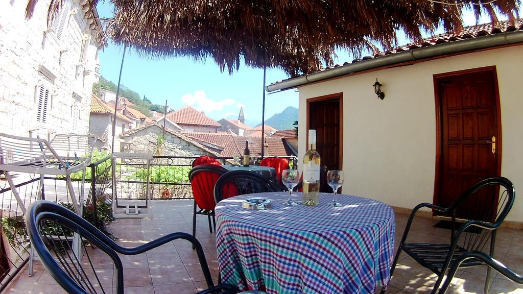 Apartments Gudco Perast Esterno foto